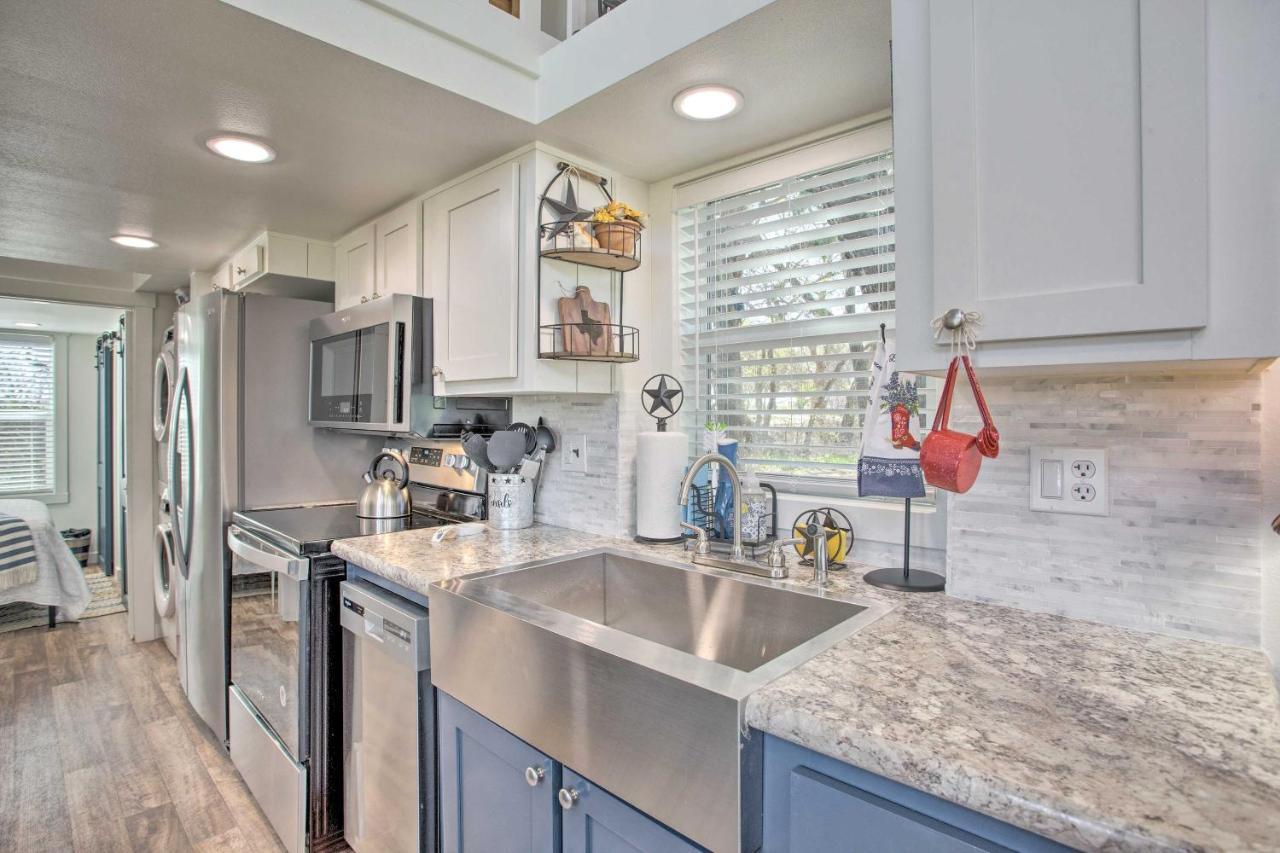 Cozy Mckinney Tiny Home With Porch And Fire Pit! 外观 照片