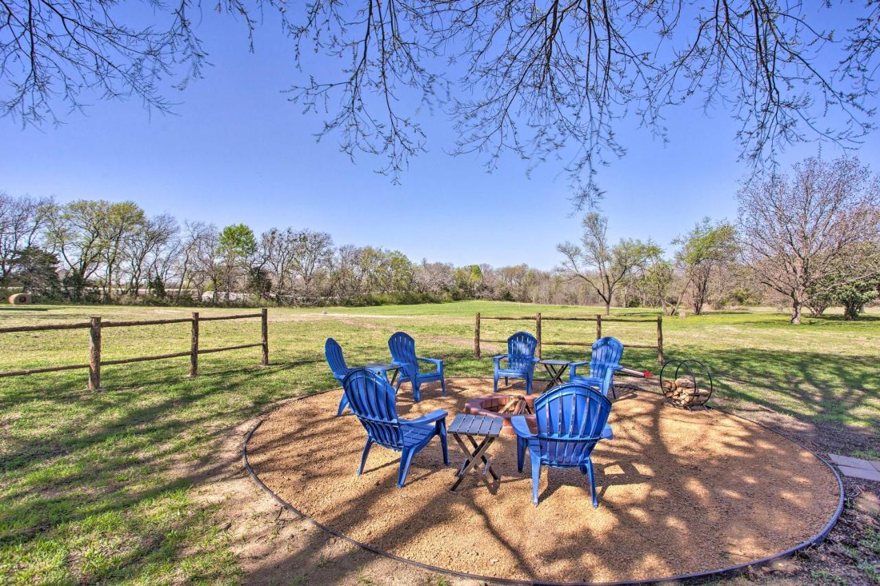Cozy Mckinney Tiny Home With Porch And Fire Pit! 外观 照片