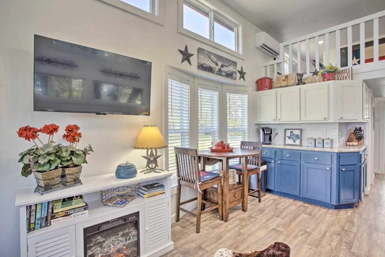 Cozy Mckinney Tiny Home With Porch And Fire Pit! 外观 照片