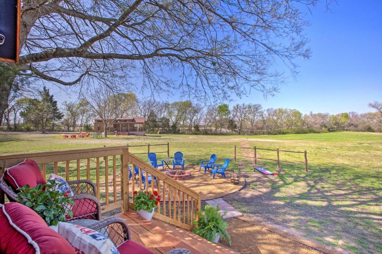 Cozy Mckinney Tiny Home With Porch And Fire Pit! 外观 照片