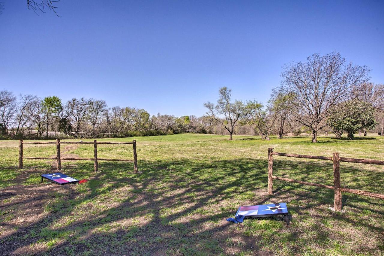 Cozy Mckinney Tiny Home With Porch And Fire Pit! 外观 照片